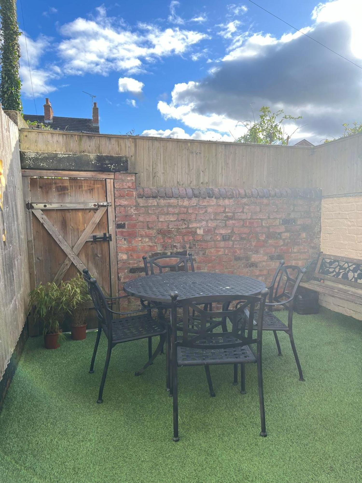 City Of Chester Award Winning Cottage -Pixie Terrace Честър Екстериор снимка