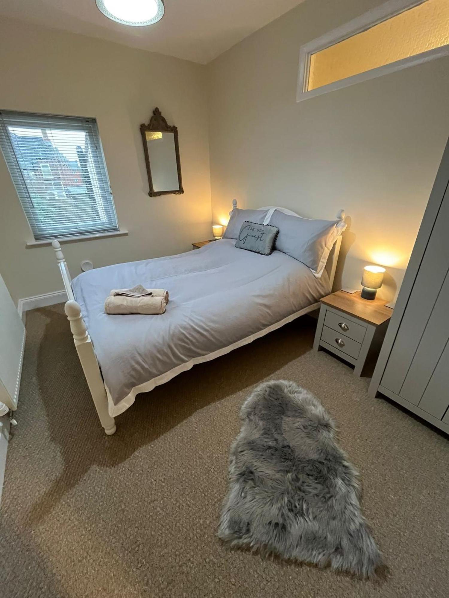 City Of Chester Award Winning Cottage -Pixie Terrace Честър Екстериор снимка