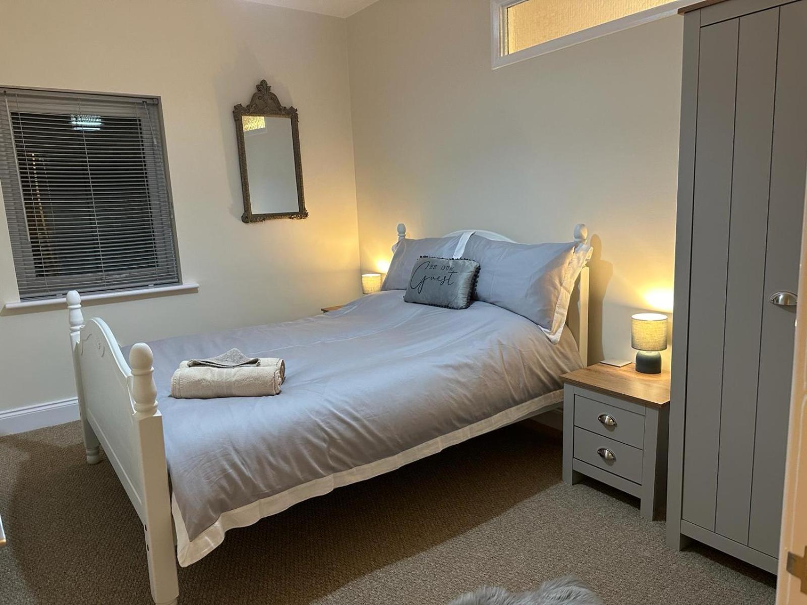 City Of Chester Award Winning Cottage -Pixie Terrace Честър Екстериор снимка